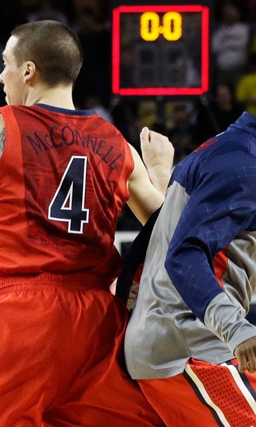 Arizona rallies late, holds on to beat Michigan